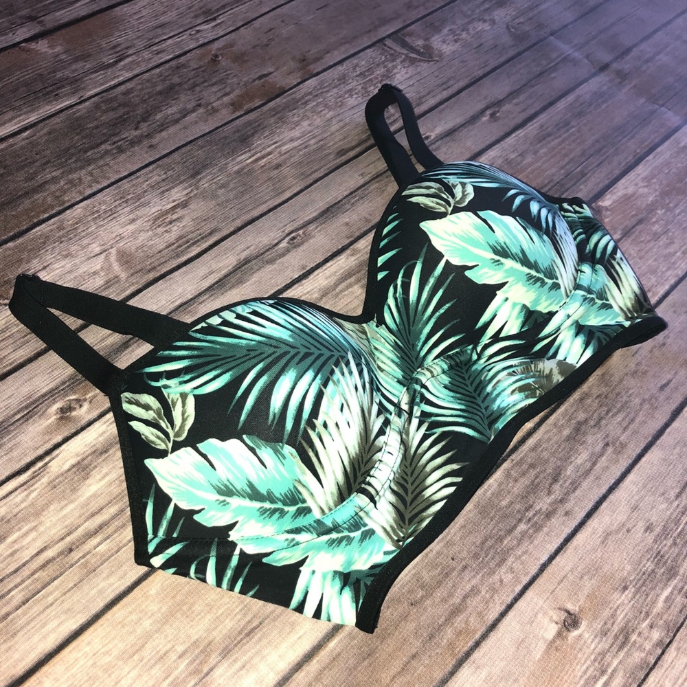 VS PINK tropical print strappy back sport bra 🌴
